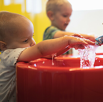 Kinder am Waschbecken - Alpsee Camping Immenstadt