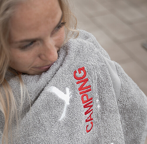 Kuschelhandtuch im Wellnessurlaub im Allgäu - Alpsee Camping Immenstadt