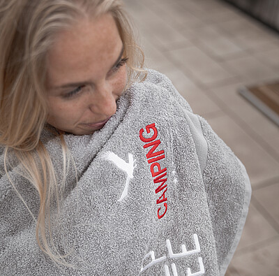 Kuschelhandtuch im Wellnessurlaub im Allgäu - Alpsee Camping Immenstadt