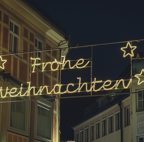 Weihnachtsbeleuchtung "Frohe Weihnachten" im Allgäu - Alpsee Camping Immenstadt