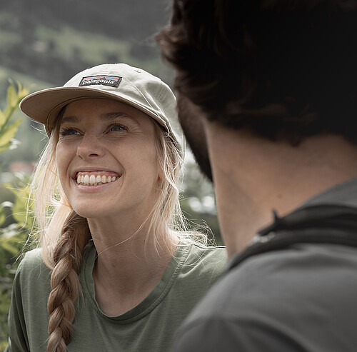 Wanderin lächelt - Alpsee Camping Immenstadt im Allgäu