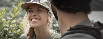 Wanderin lächelt - Alpsee Camping Immenstadt im Allgäu